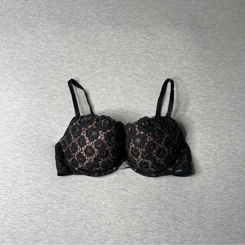 Victorias Secret Floral Lace Miracle Balconet Bra